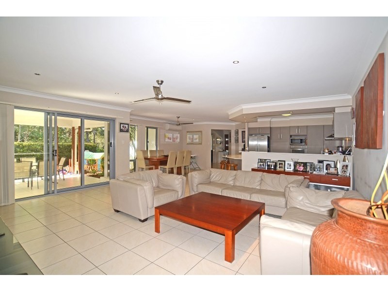 12 Peregrine Street, Reedy Creek QLD 4227