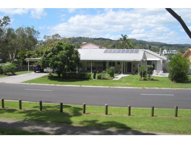 14 Bradshaw Drive, Currumbin Waters QLD 4223
