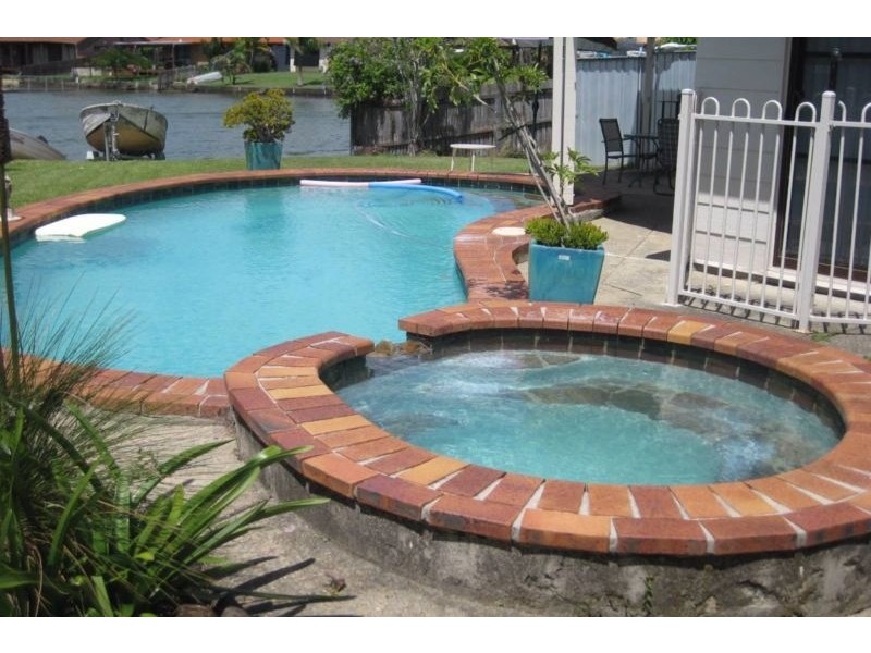 14 Bradshaw Drive, Currumbin Waters QLD 4223