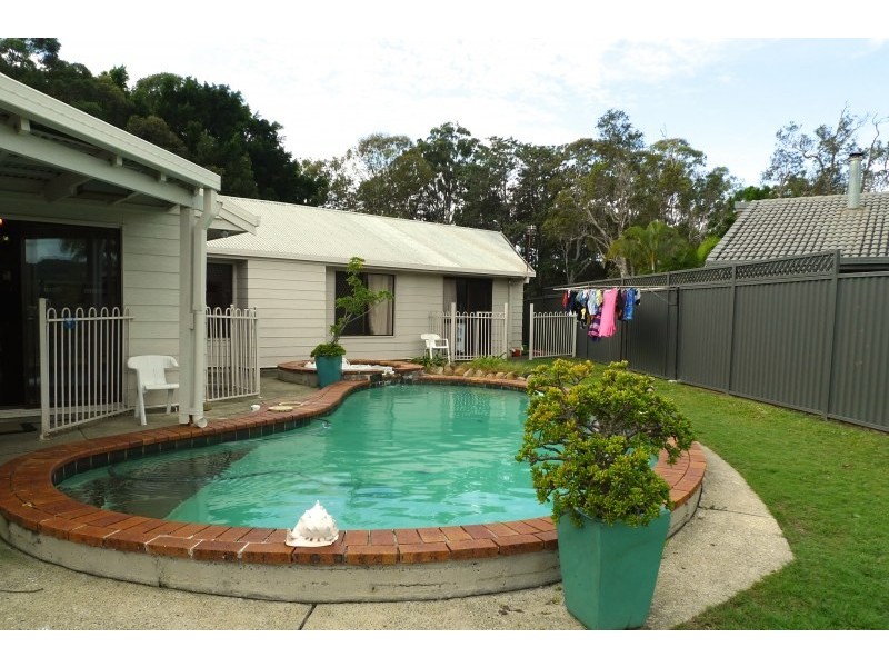 14 Bradshaw Drive, Currumbin Waters QLD 4223