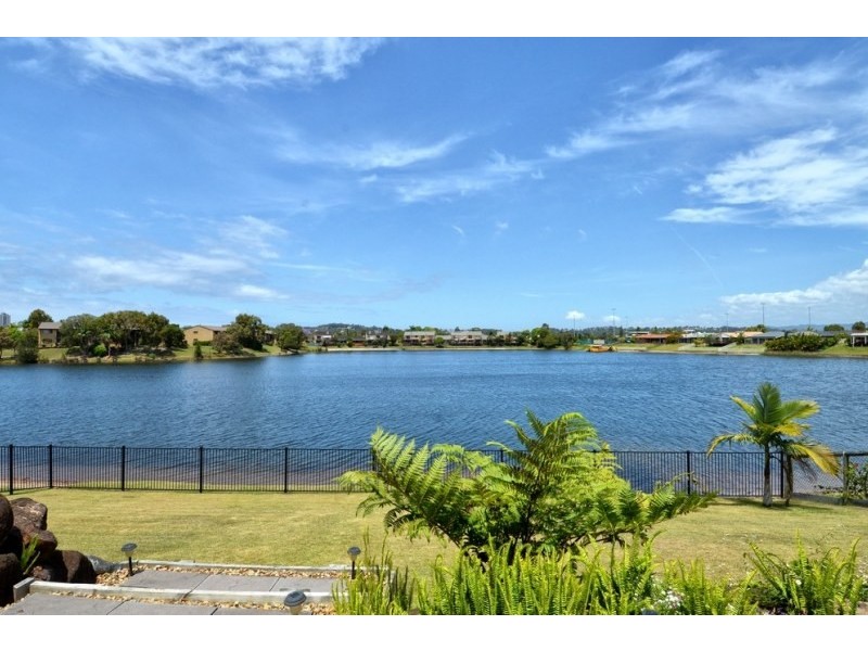 74 Honeyeater Drive, Burleigh Waters QLD 4220