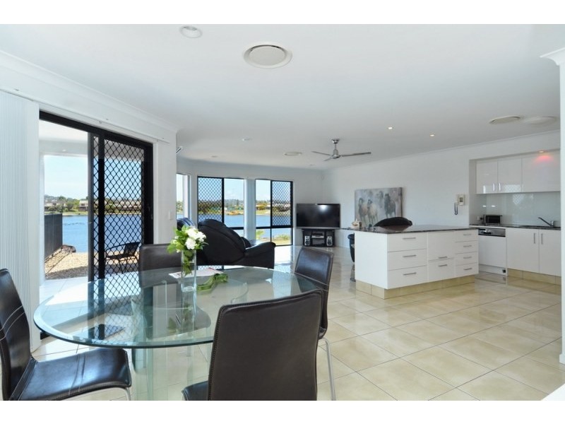 74 Honeyeater Drive, Burleigh Waters QLD 4220