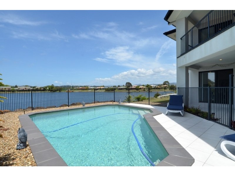 74 Honeyeater Drive, Burleigh Waters QLD 4220