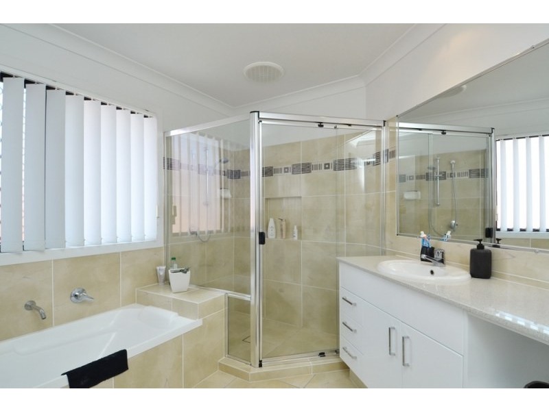 74 Honeyeater Drive, Burleigh Waters QLD 4220