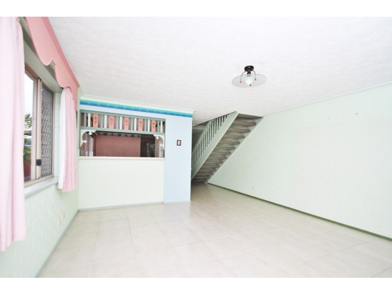 1/2 Snowgum Court, Burleigh Waters QLD 4220