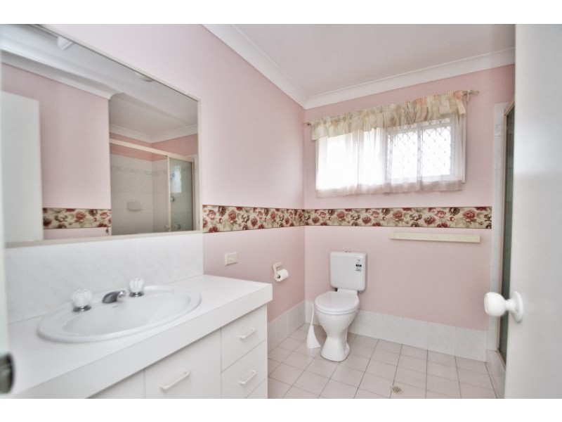 1/2 Snowgum Court, Burleigh Waters QLD 4220