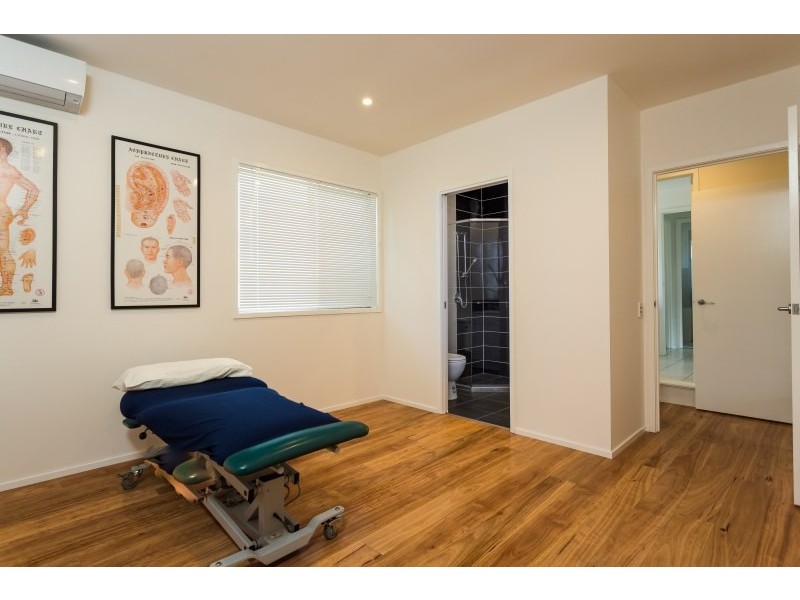 69 Guineas Creek Road, Currumbin Waters QLD 4223