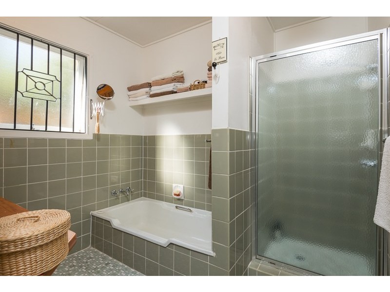 3/4 East Street, Burleigh Heads QLD 4220