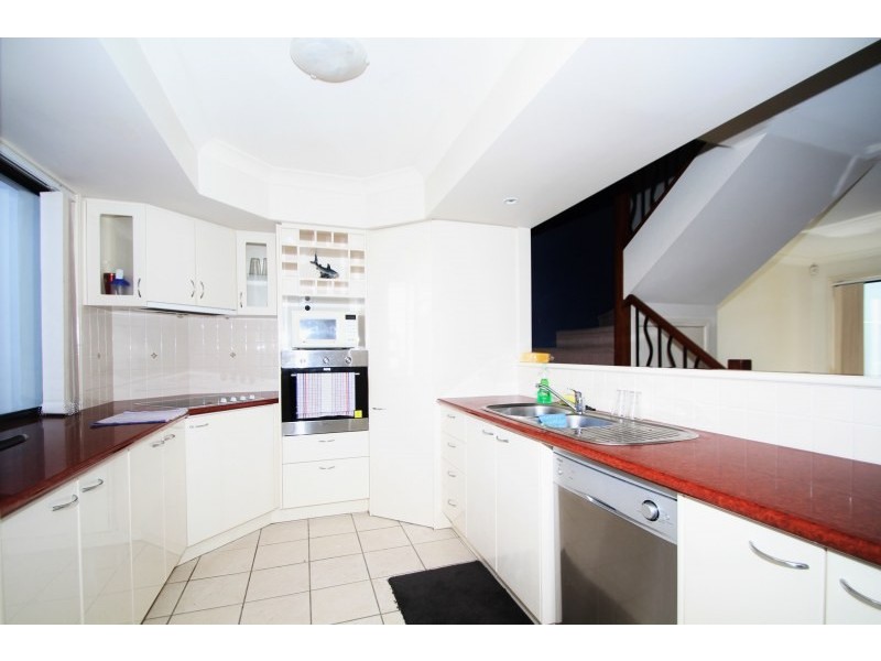 602/2214 Gold Coast Highway, Mermaid Beach QLD 4218