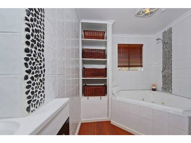 134 Alison Road, Carrara QLD 4211