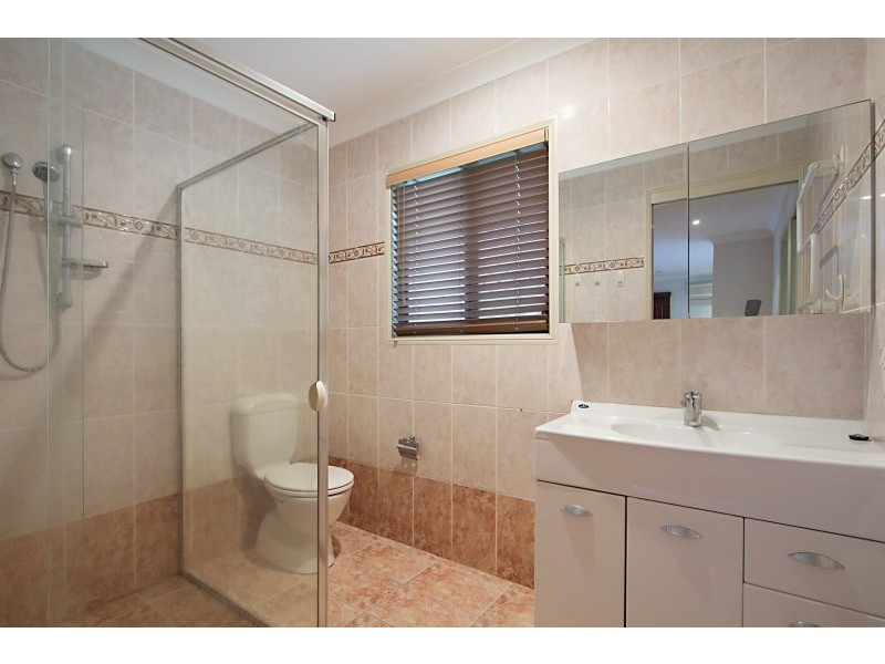 134 Alison Road, Carrara QLD 4211