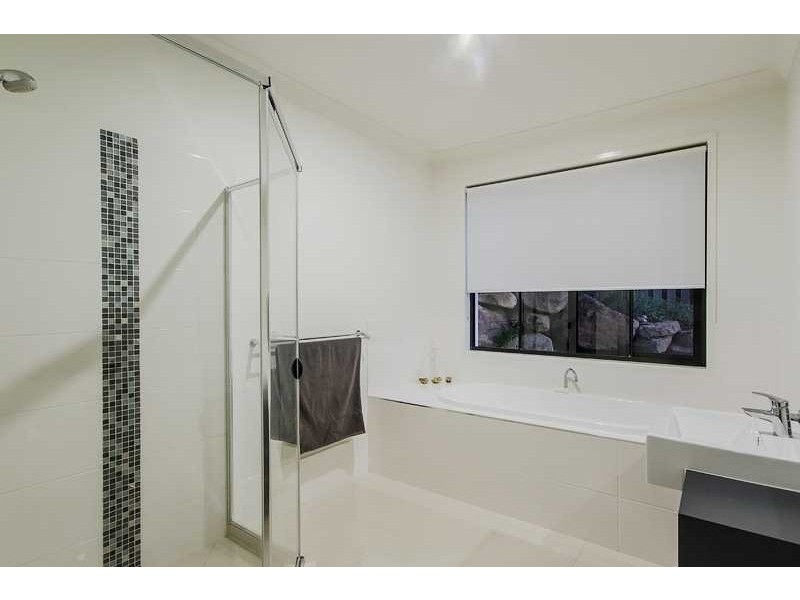 10 Grampian Court, Reedy Creek QLD 4227