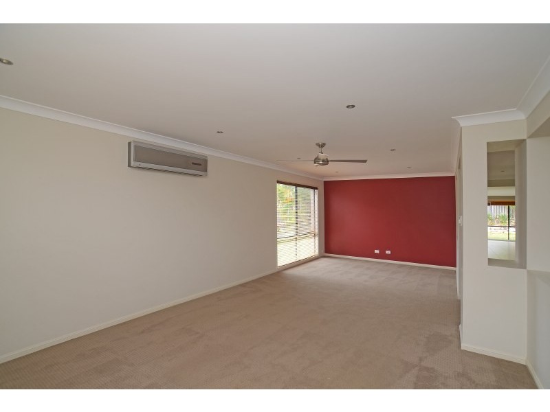 9 York Creek Crescent, Reedy Creek QLD 4227