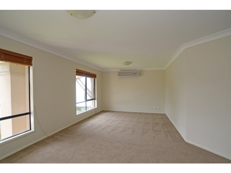 9 York Creek Crescent, Reedy Creek QLD 4227