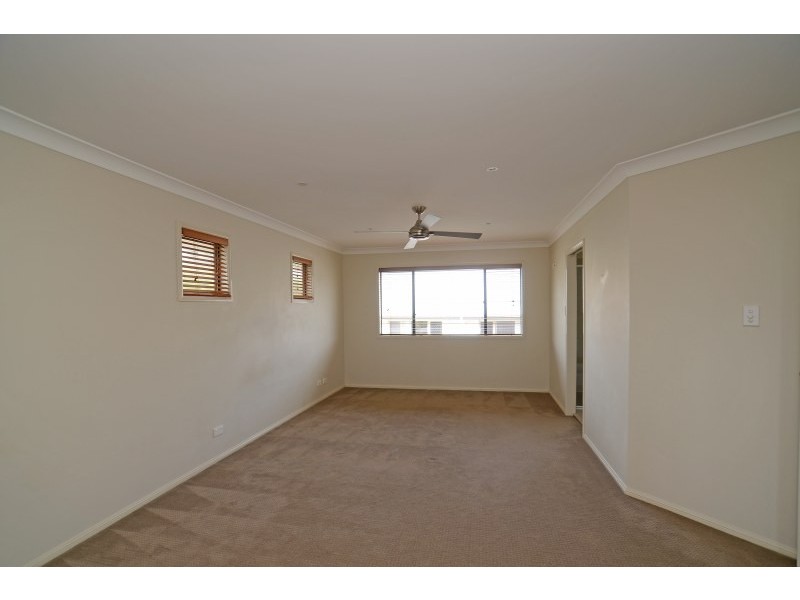 9 York Creek Crescent, Reedy Creek QLD 4227