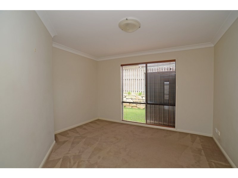 9 York Creek Crescent, Reedy Creek QLD 4227