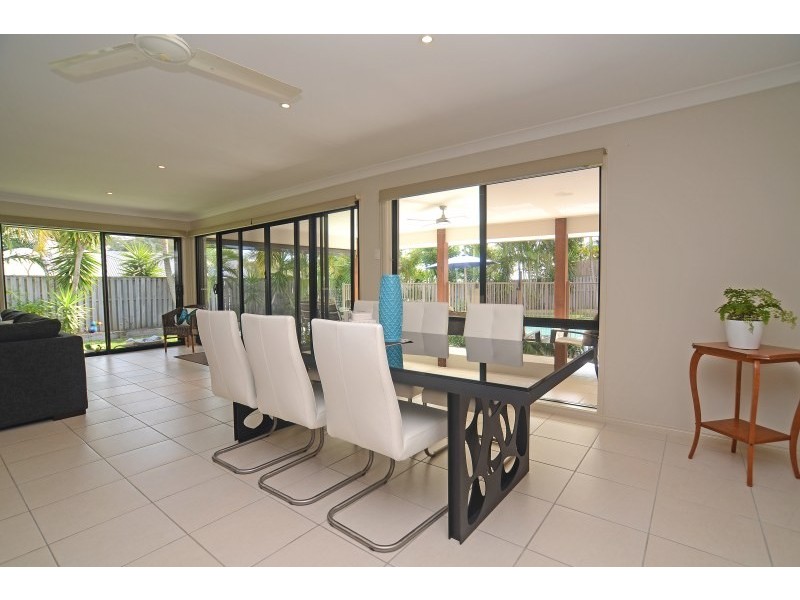 67 Observatory Drive, Reedy Creek QLD 4227