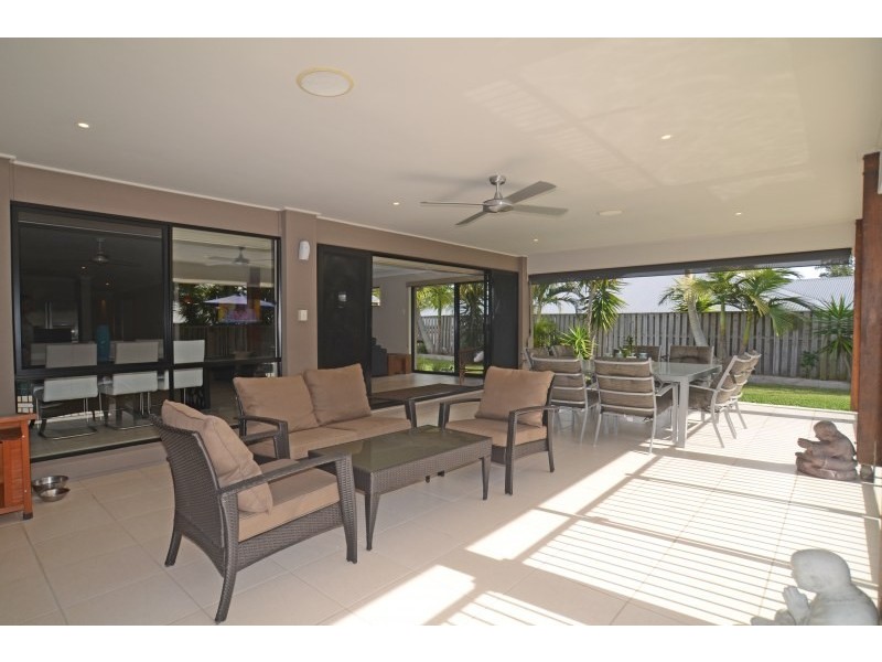 67 Observatory Drive, Reedy Creek QLD 4227
