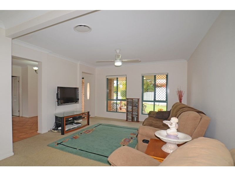 110 Dipper Drive, Burleigh Waters QLD 4220