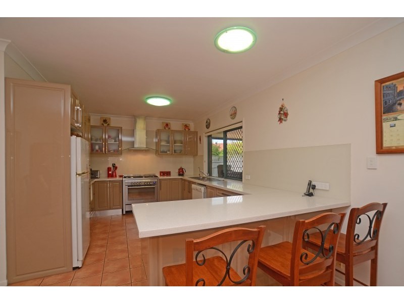 110 Dipper Drive, Burleigh Waters QLD 4220