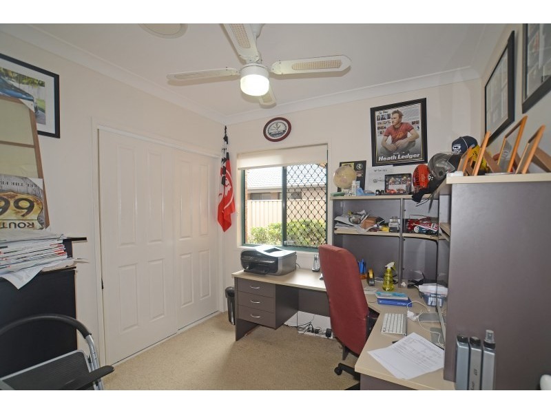 110 Dipper Drive, Burleigh Waters QLD 4220