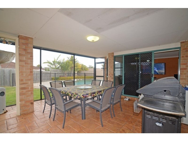 110 Dipper Drive, Burleigh Waters QLD 4220