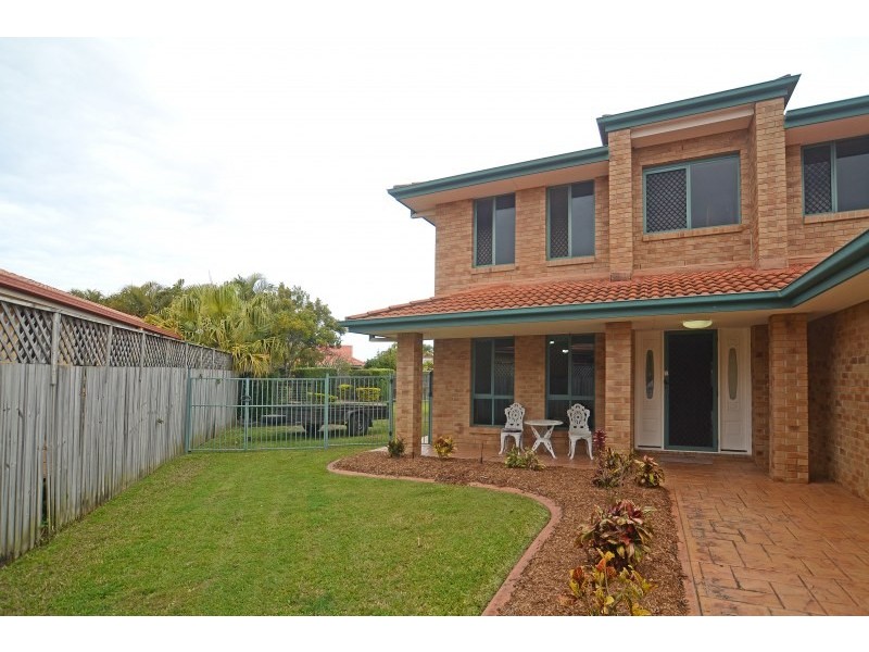 110 Dipper Drive, Burleigh Waters QLD 4220