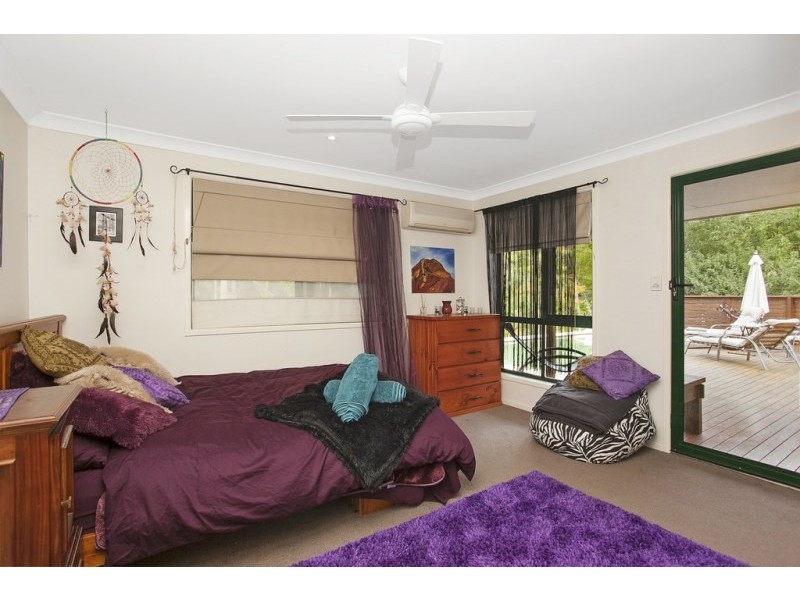 105 Henri Robert Drive, Clagiraba QLD 4211
