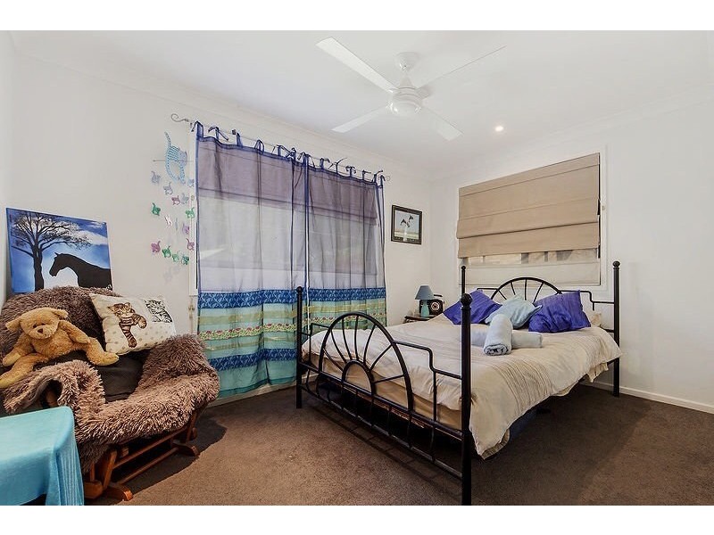 105 Henri Robert Drive, Clagiraba QLD 4211