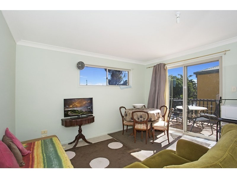 51 Chainey Avenue, Miami QLD 4220