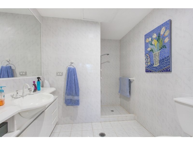 10/28 Marine Parade, Miami QLD 4220