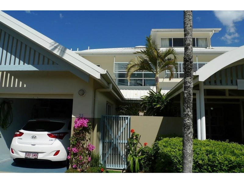 16 Crescent Avenue, Mermaid Beach QLD 4218