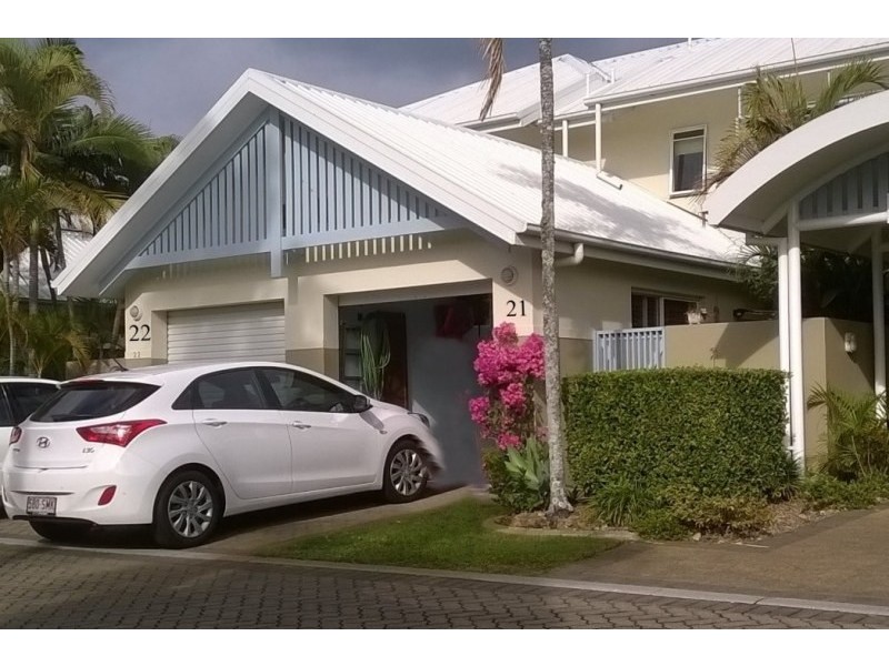 16 Crescent Avenue, Mermaid Beach QLD 4218