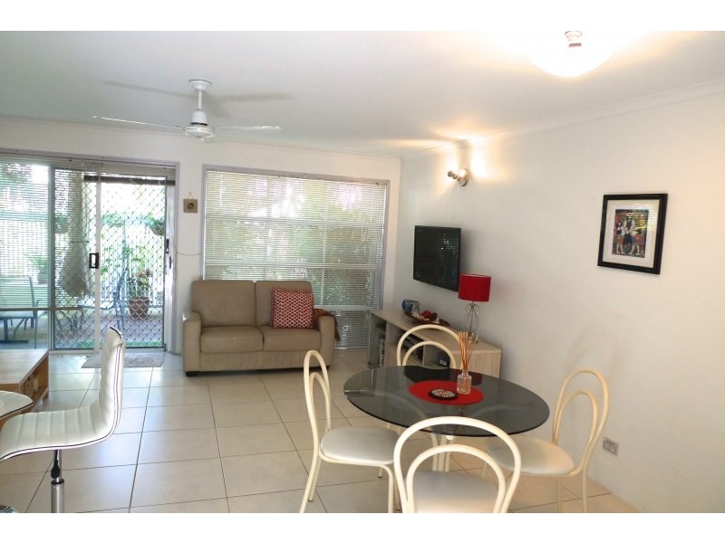 16 Crescent Avenue, Mermaid Beach QLD 4218