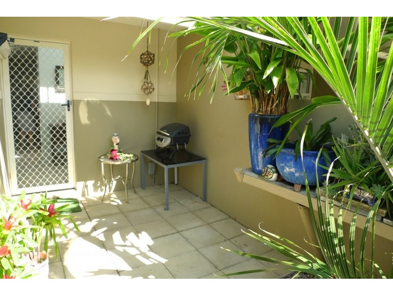 16 Crescent Avenue, Mermaid Beach QLD 4218