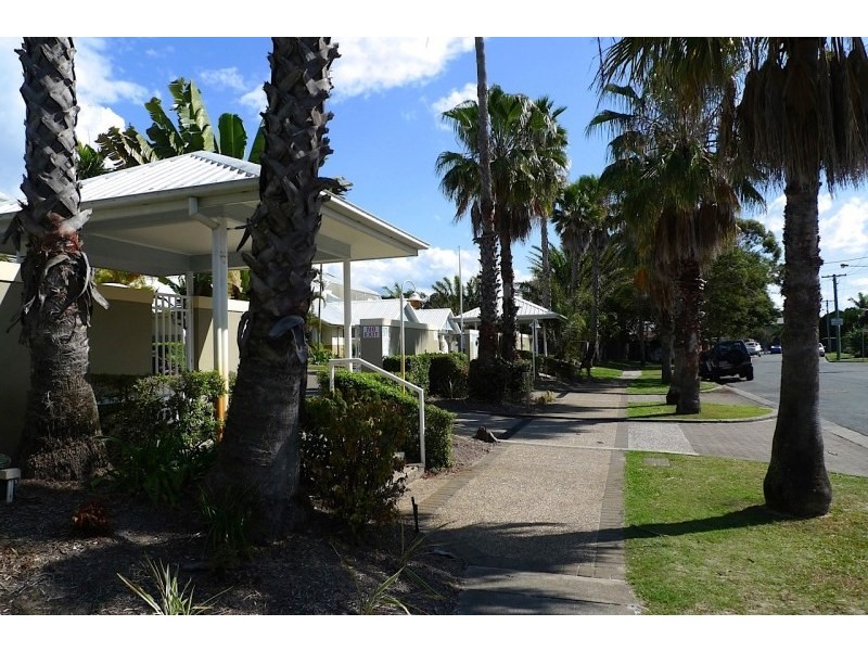 16 Crescent Avenue, Mermaid Beach QLD 4218