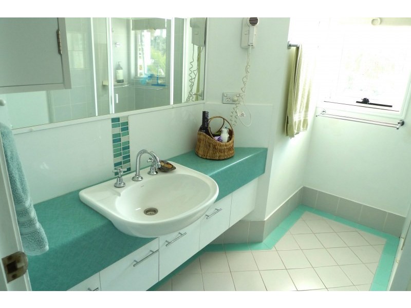 16 Crescent Avenue, Mermaid Beach QLD 4218