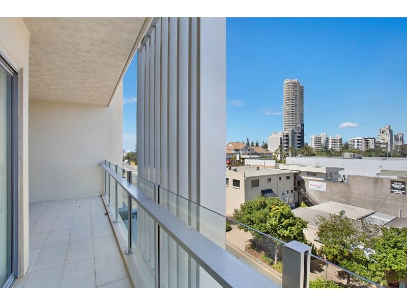 201/1 Toombul Avenue, Miami QLD 4220