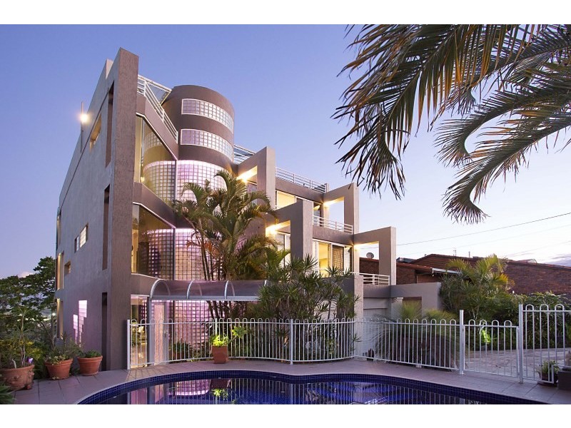 8 Gabrielle Grove, Burleigh Heads QLD 4220