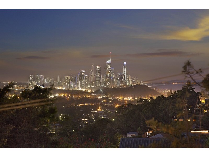 8 Gabrielle Grove, Burleigh Heads QLD 4220