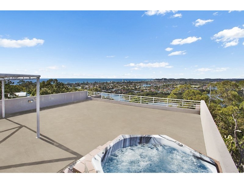 8 Gabrielle Grove, Burleigh Heads QLD 4220