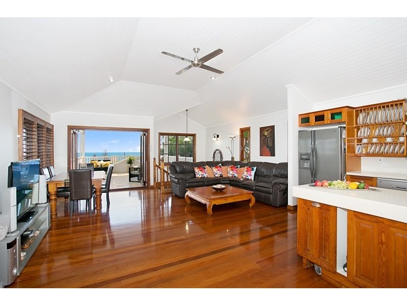 2 Nathan Street, Burleigh Heads QLD 4220