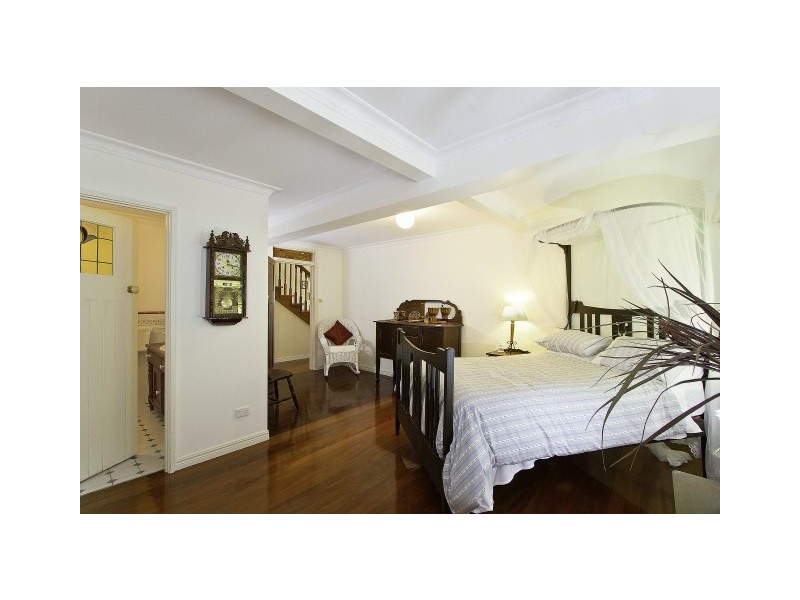 2 Nathan Street, Burleigh Heads QLD 4220