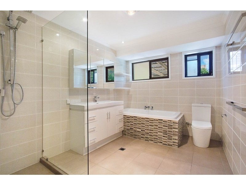 1/28 Studio Drive, Oxenford QLD 4210