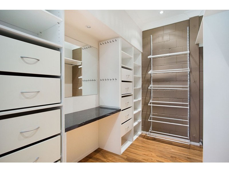 1/28 Studio Drive, Oxenford QLD 4210