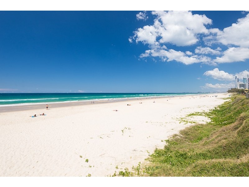 42/3576 Main Beach Parade, Main Beach QLD 4217