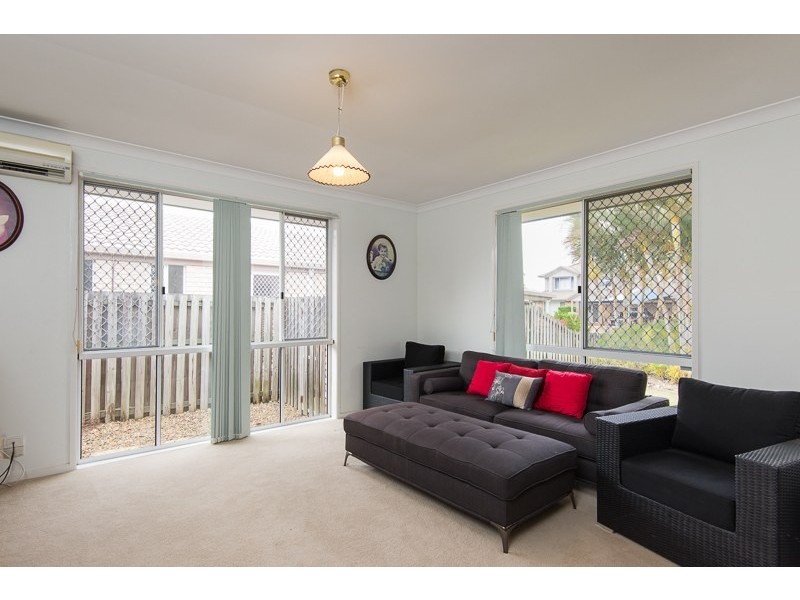 6 Goldfinch Avenue, Burleigh Waters QLD 4220