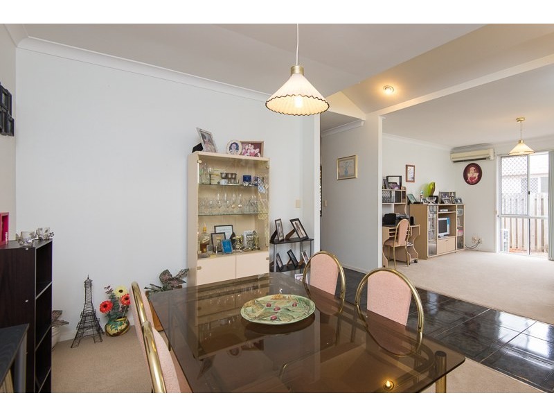 6 Goldfinch Avenue, Burleigh Waters QLD 4220
