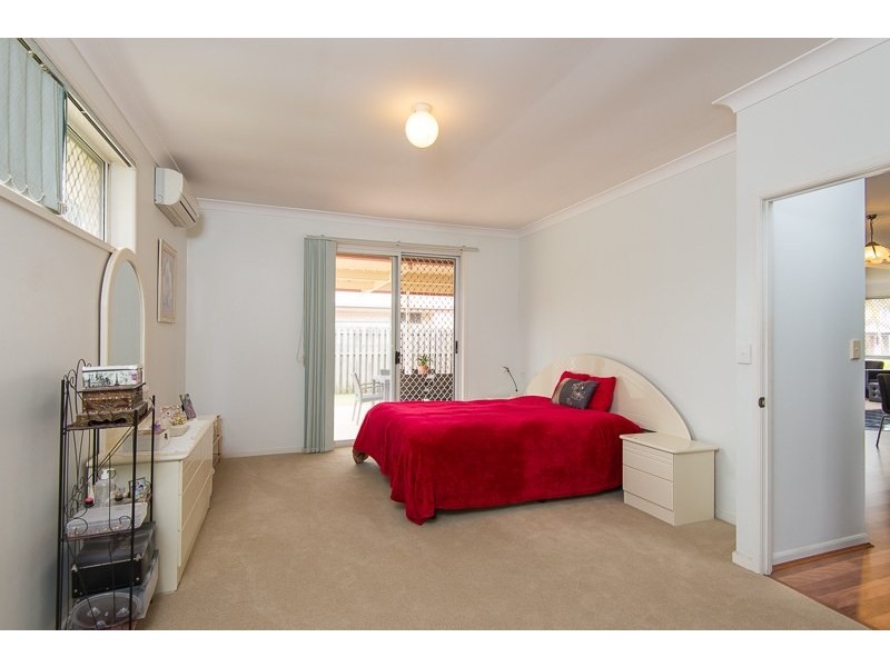 6 Goldfinch Avenue, Burleigh Waters QLD 4220