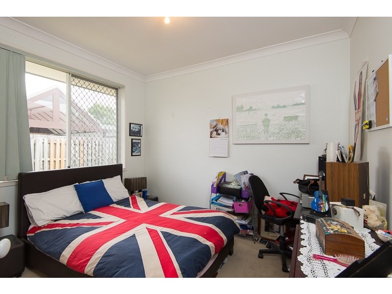 6 Goldfinch Avenue, Burleigh Waters QLD 4220
